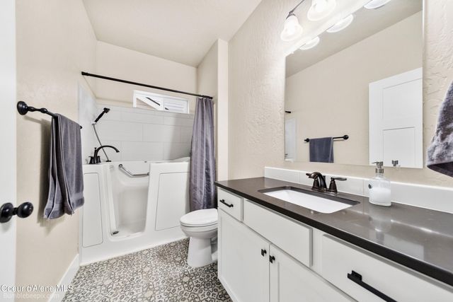 3373 N Coleman St, Post Falls, ID 83854