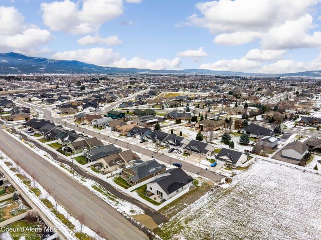 3373 N Coleman St, Post Falls, ID 83854