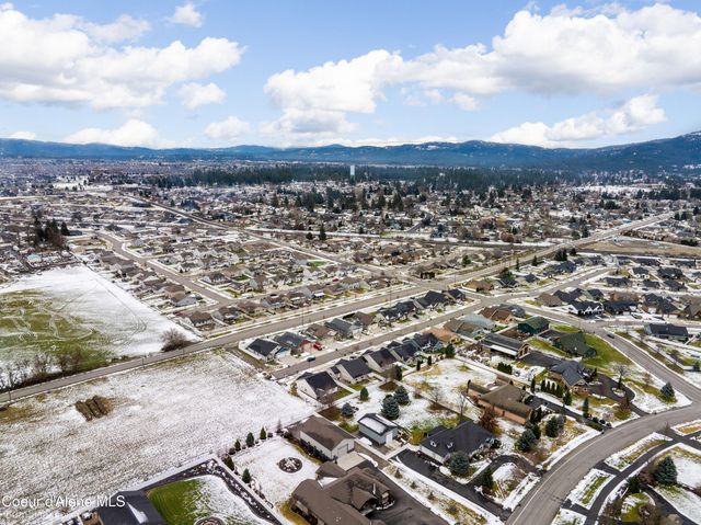 3373 N Coleman St, Post Falls, ID 83854