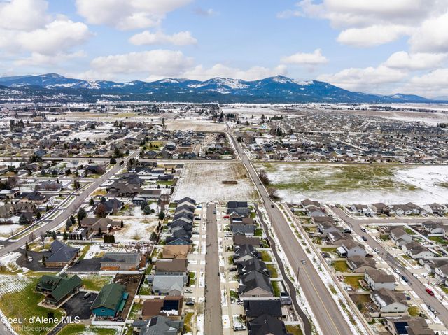 3373 N Coleman St, Post Falls, ID 83854