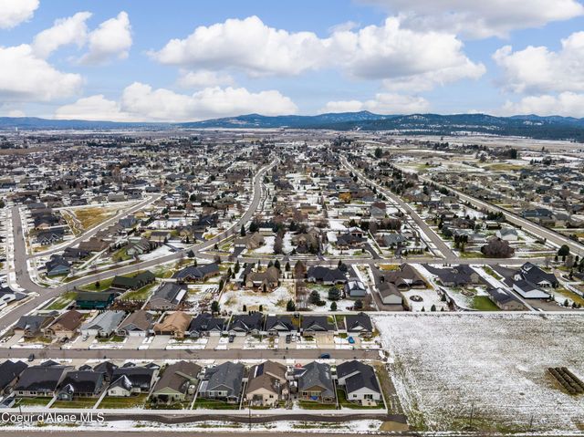 3373 N Coleman St, Post Falls, ID 83854