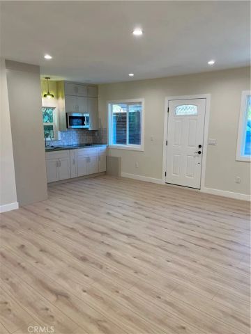 1879 Verdugo Loma Drive A, Glendale, CA 91208