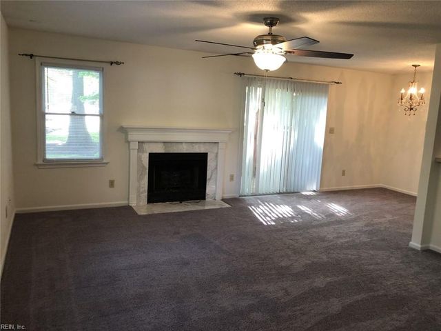 5 Salt Marsh Quay Apt H, Hampton, VA 23666