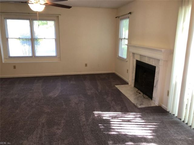 5 Salt Marsh Quay Apt H, Hampton, VA 23666