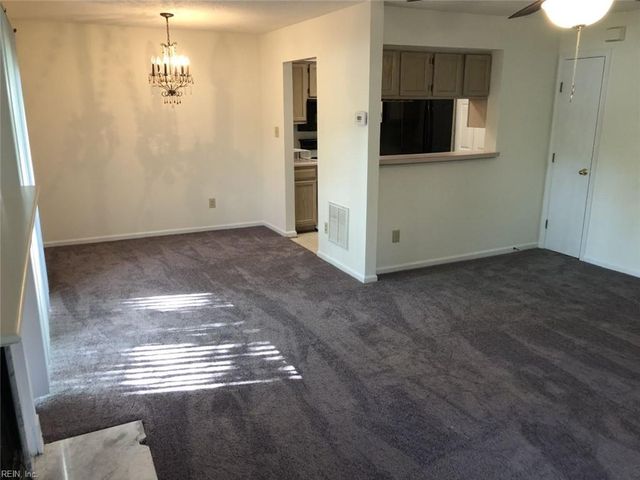 5 Salt Marsh Quay Apt H, Hampton, VA 23666