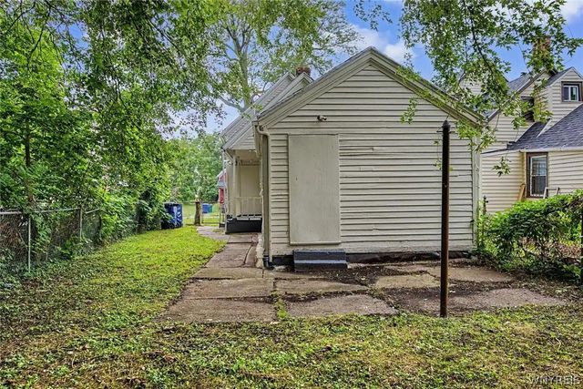 31 Pershing Avenue, Buffalo, NY 14211
