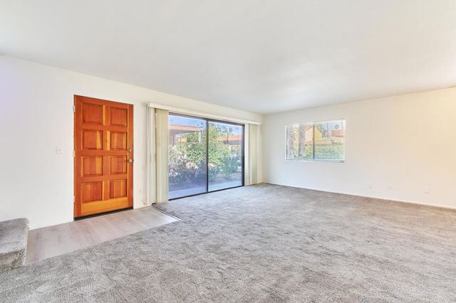 2420 Los Coyotes Drive, Palm Springs, CA 92264