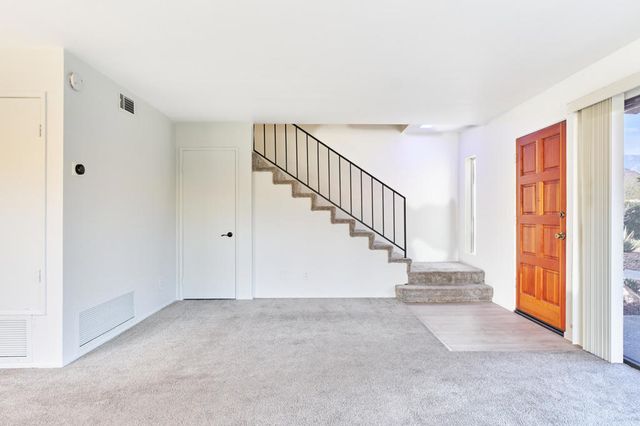 2420 Los Coyotes Drive, Palm Springs, CA 92264