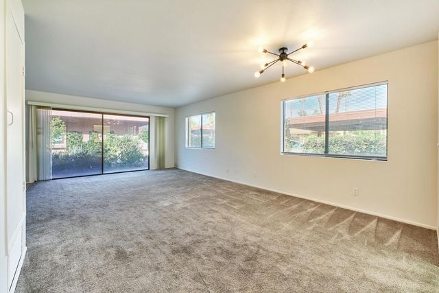 2420 Los Coyotes Drive, Palm Springs, CA 92264