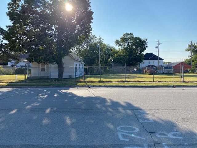 813 Virginia Avenue, Joplin, MO 64801