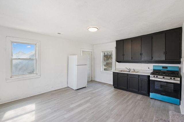 1101 w 6th Street, Davenport, IA 52802