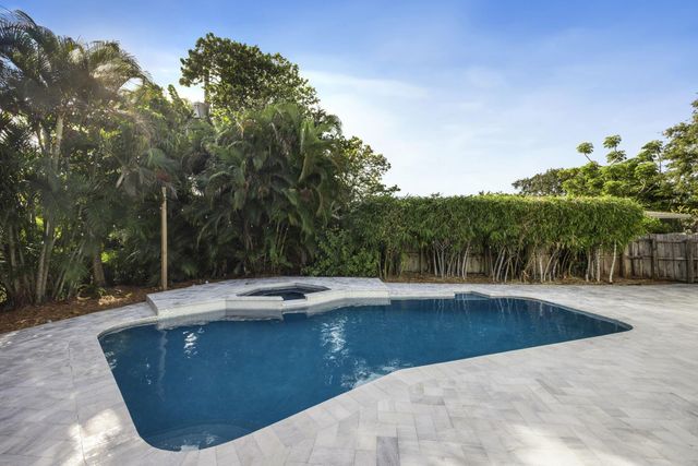 2648 NE 26 Place, Fort Lauderdale, FL 33306