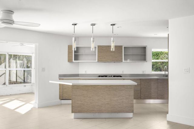 2648 NE 26 Place, Fort Lauderdale, FL 33306