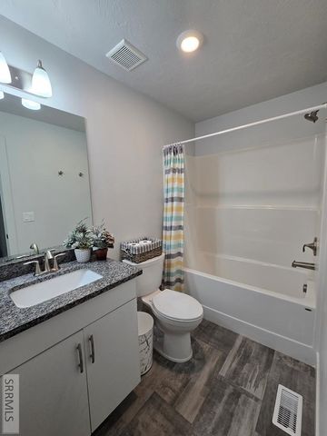 265 S Heath Lane, Idaho Falls, ID 83401