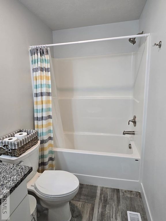 Image 16 of property listing at 265 S Heath Lane, Idaho Falls, ID 83401