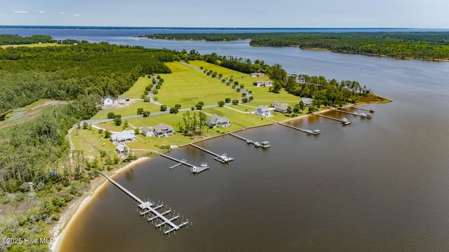 118 Waterway Drive, Havelock, NC 28532