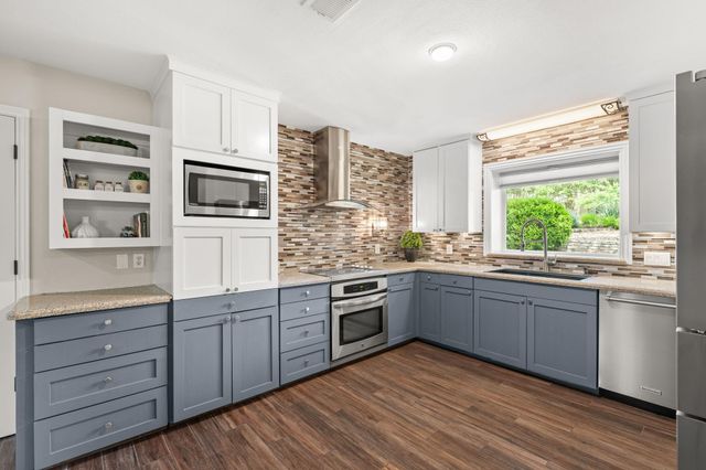 101 Explorer CV, Lakeway, TX 78734