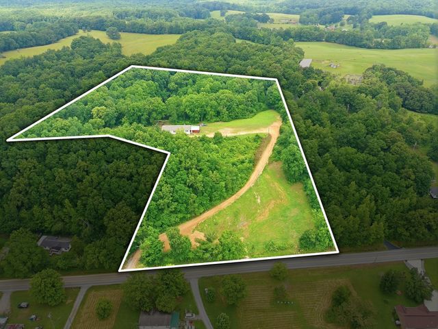 17627 Campbellsville Rd, Lynnville, TN 38472