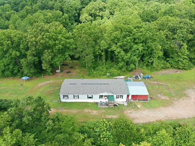 17627 Campbellsville Rd, Lynnville, TN 38472