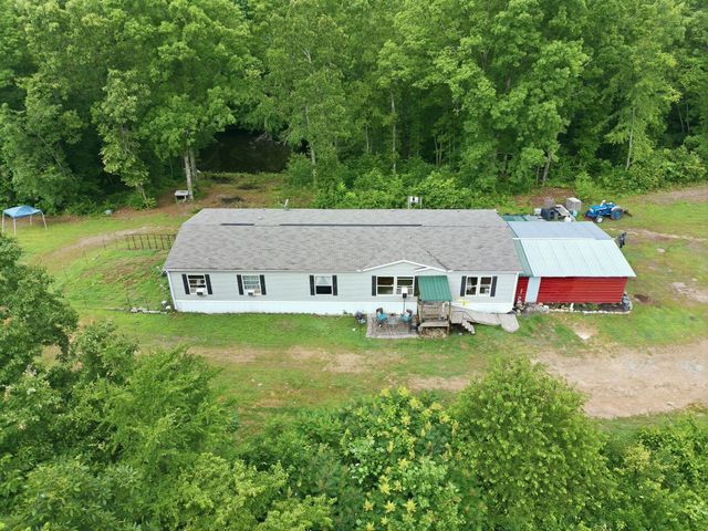 17627 Campbellsville Rd, Lynnville, TN 38472