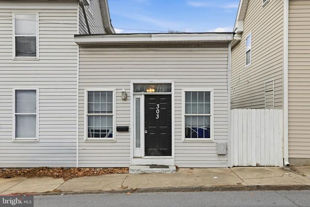 301 N MULBERRY ST, Hagerstown, MD 21740