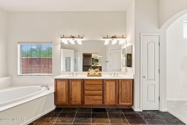 16278 S Creosote View Lane, Vail, AZ 85641