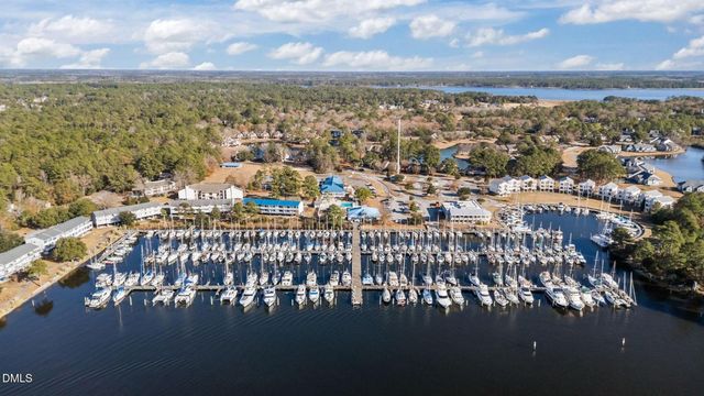 1218 Petite Terre Court, New Bern, NC 28560