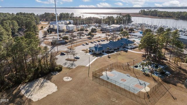 1218 Petite Terre Court, New Bern, NC 28560