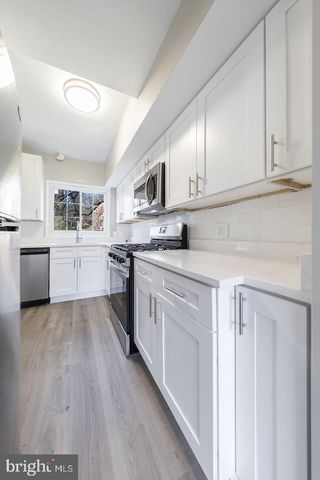 1604 PRESTON RD, Alexandria, VA 22302