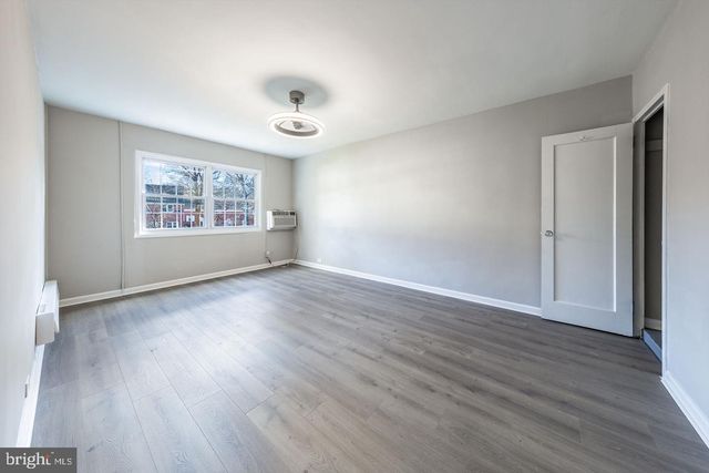 1604 PRESTON RD, Alexandria, VA 22302