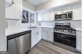 1604 PRESTON RD, Alexandria, VA 22302