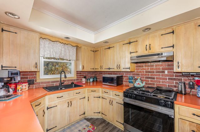 9 E Silver Street 9 E Silver Street, Wapakoneta, OH 45895