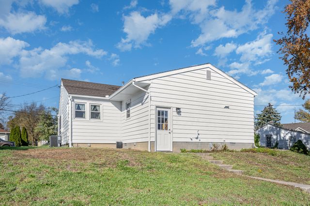 9 E Silver Street 9 E Silver Street, Wapakoneta, OH 45895