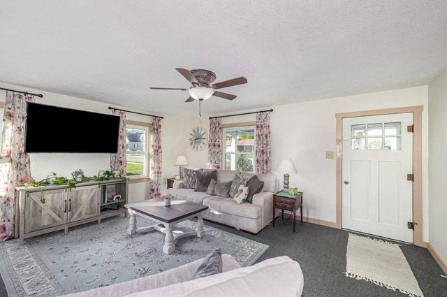 9 E Silver Street 9 E Silver Street, Wapakoneta, OH 45895