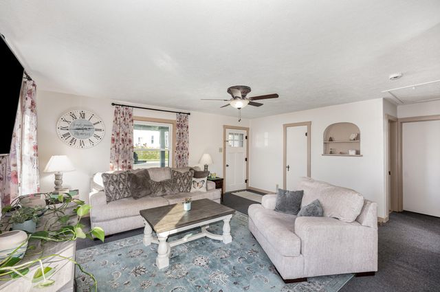 9 E Silver Street 9 E Silver Street, Wapakoneta, OH 45895