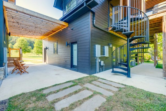 84 Judd Ln, Lancaster, TN 38569