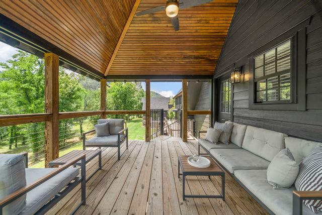 84 Judd Ln, Lancaster, TN 38569