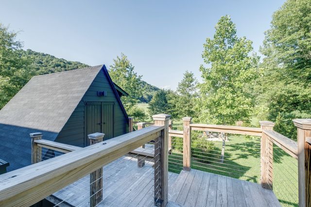 84 Judd Ln, Lancaster, TN 38569