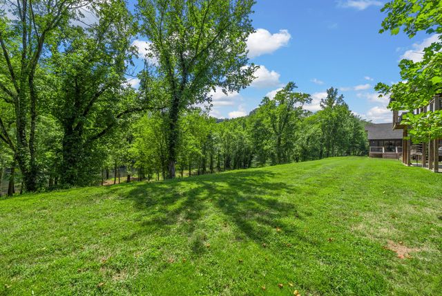 84 Judd Ln, Lancaster, TN 38569