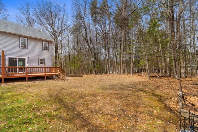 99 Winnicutt Rd Apt 6, Stratham, NH 03885