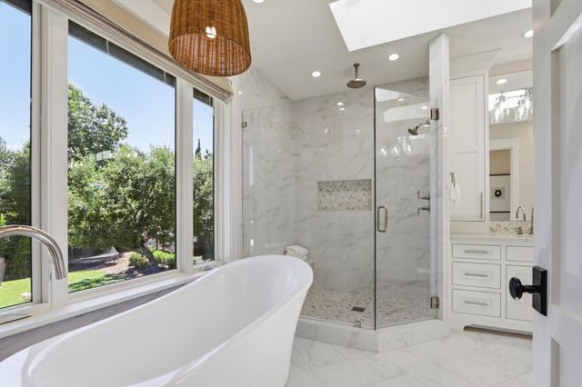 25600 Burke Lane, Los Altos Hills, CA 94022