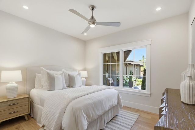25600 Burke Lane, Los Altos Hills, CA 94022