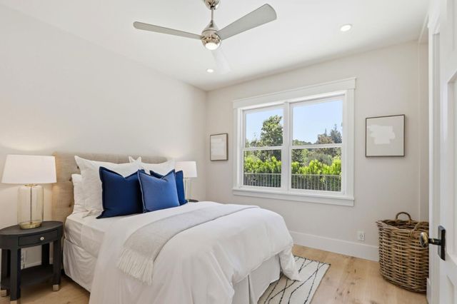 25600 Burke Lane, Los Altos Hills, CA 94022