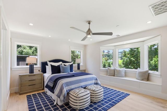 25600 Burke Lane, Los Altos Hills, CA 94022