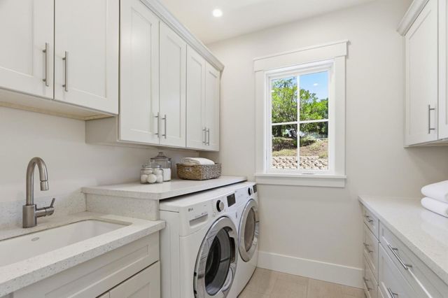 25600 Burke Lane, Los Altos Hills, CA 94022