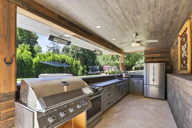 25600 Burke Lane, Los Altos Hills, CA 94022