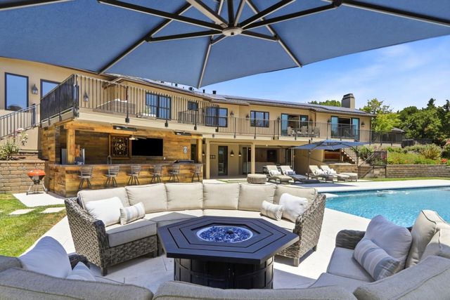 25600 Burke Lane, Los Altos Hills, CA 94022