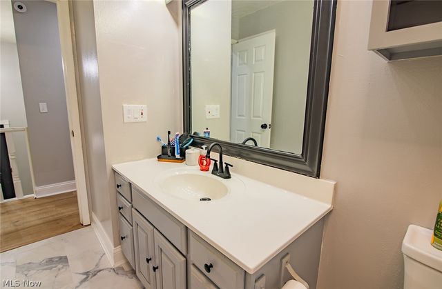 171 Pahlhurst Plz, Parkersburg, WV 26101