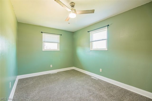 171 Pahlhurst Plz, Parkersburg, WV 26101