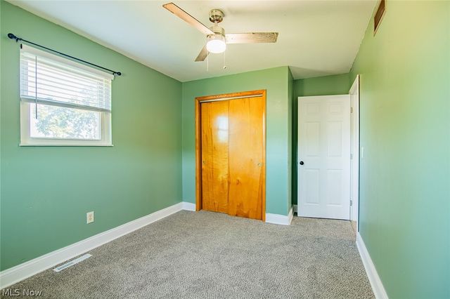 171 Pahlhurst Plz, Parkersburg, WV 26101